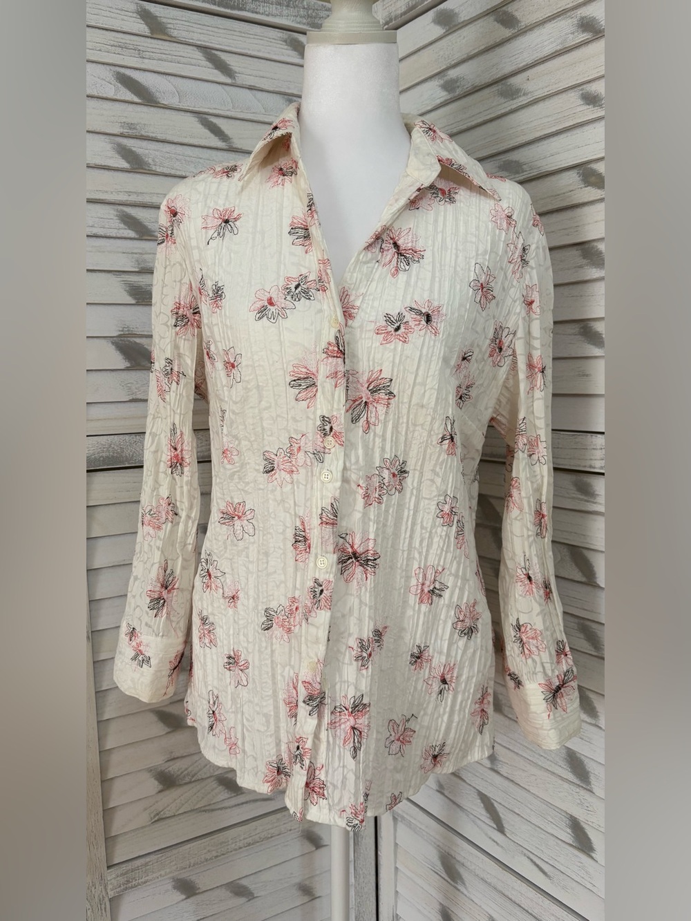Apt. 9 Cream Button-Down Shirt with Pink Floral Print